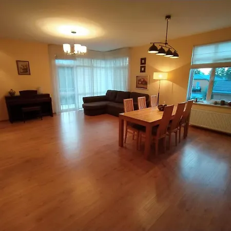 דירה Spacious In Jūrkalne